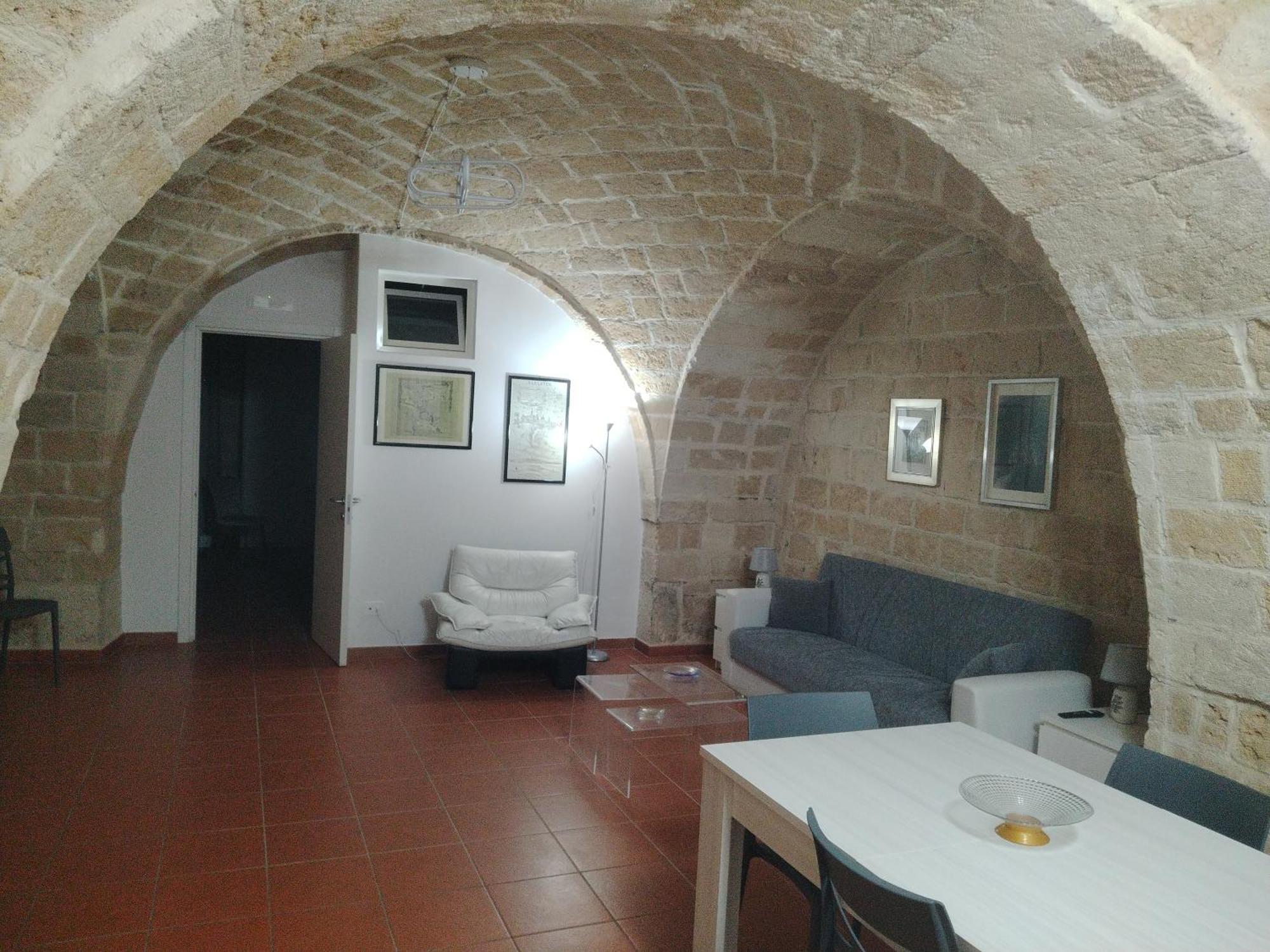 Casa Vacanza Nel Cuore Della Pietra Barletta Dış mekan fotoğraf