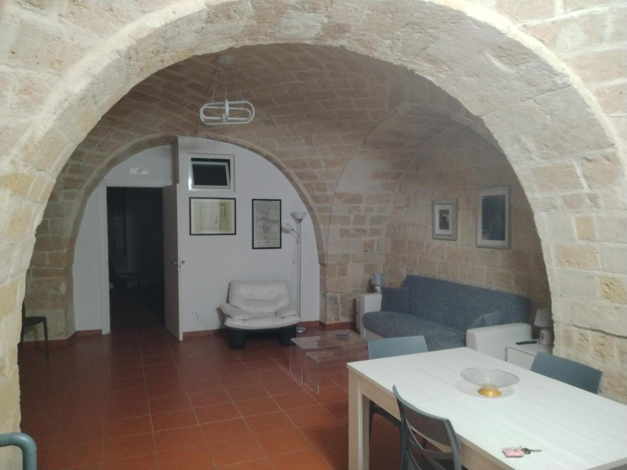 Casa Vacanza Nel Cuore Della Pietra Barletta Dış mekan fotoğraf