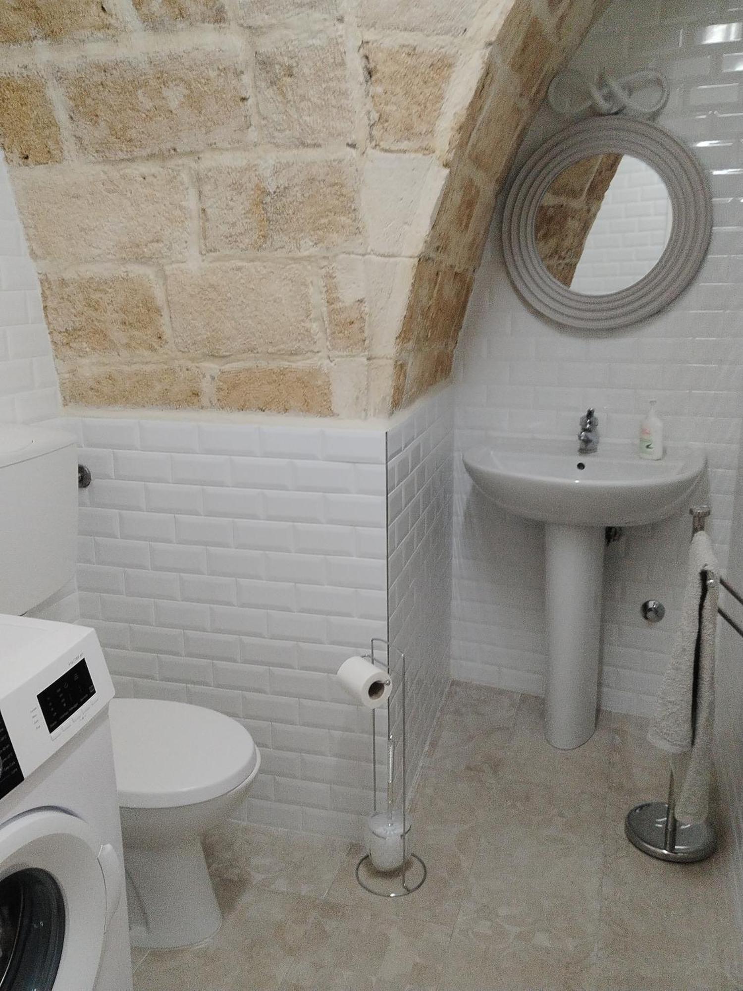 Casa Vacanza Nel Cuore Della Pietra Barletta Dış mekan fotoğraf