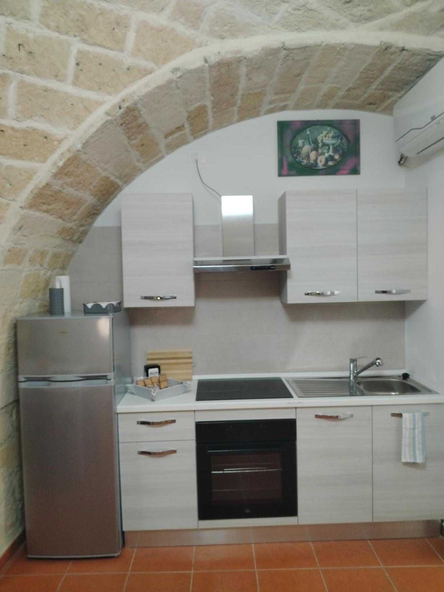 Casa Vacanza Nel Cuore Della Pietra Barletta Dış mekan fotoğraf