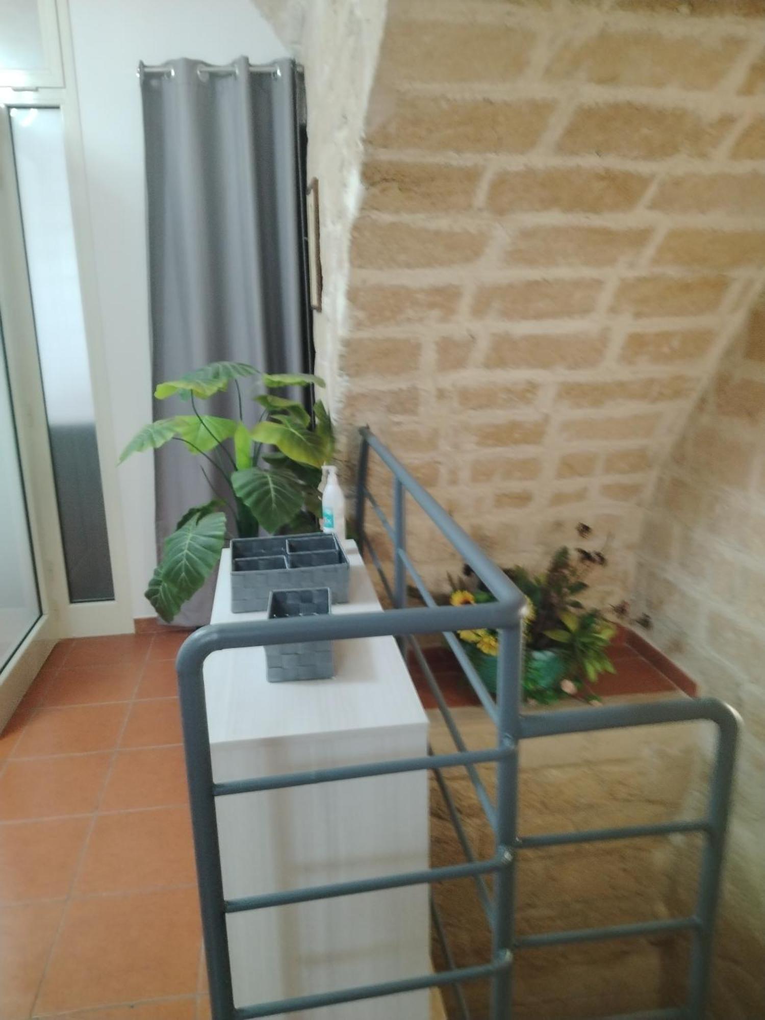 Casa Vacanza Nel Cuore Della Pietra Barletta Dış mekan fotoğraf