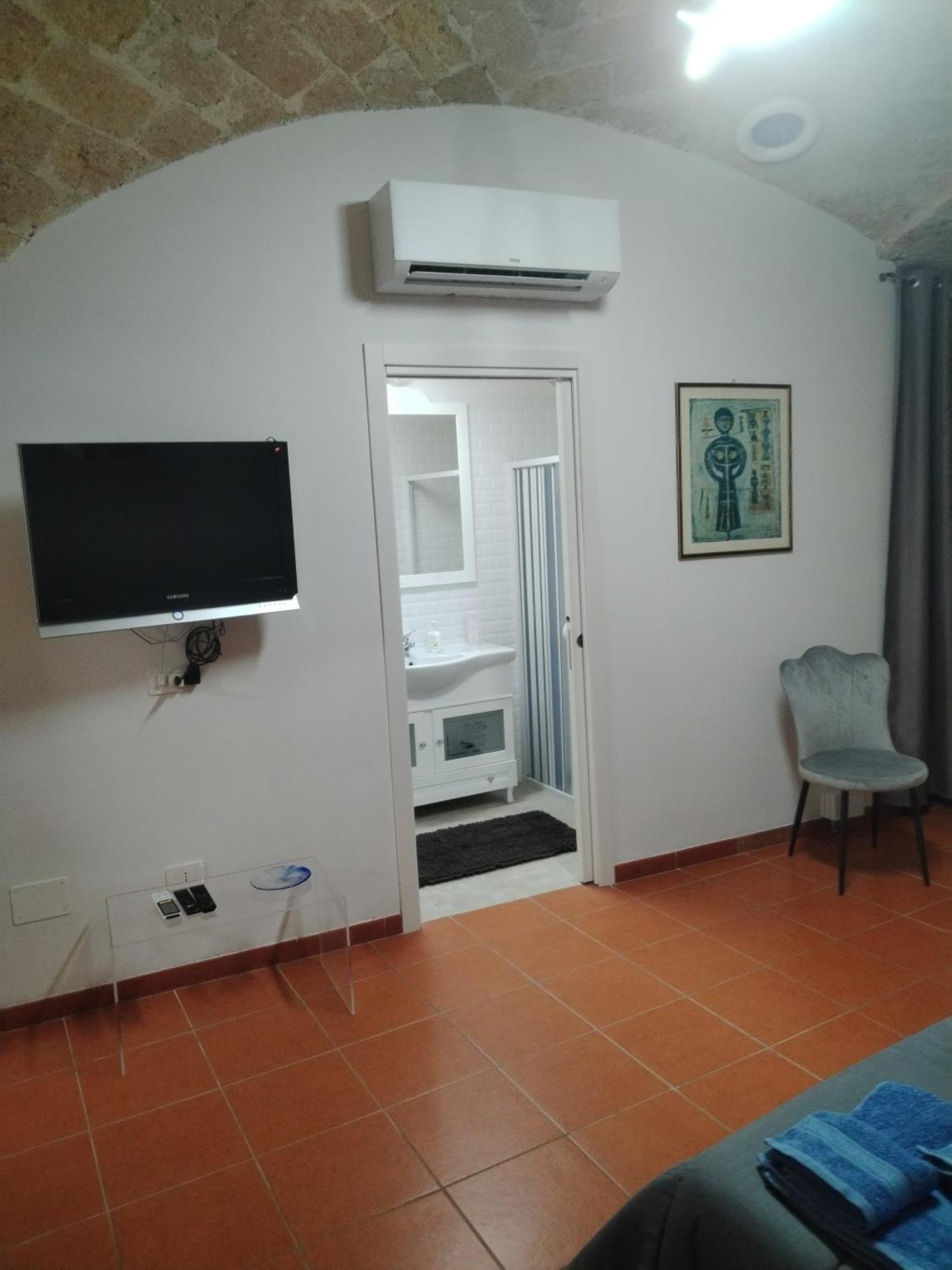 Casa Vacanza Nel Cuore Della Pietra Barletta Dış mekan fotoğraf